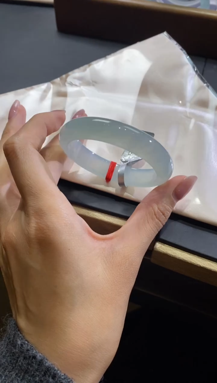 未镶嵌手镯（贵妃镯）翡翠天然缅甸翡翠A货