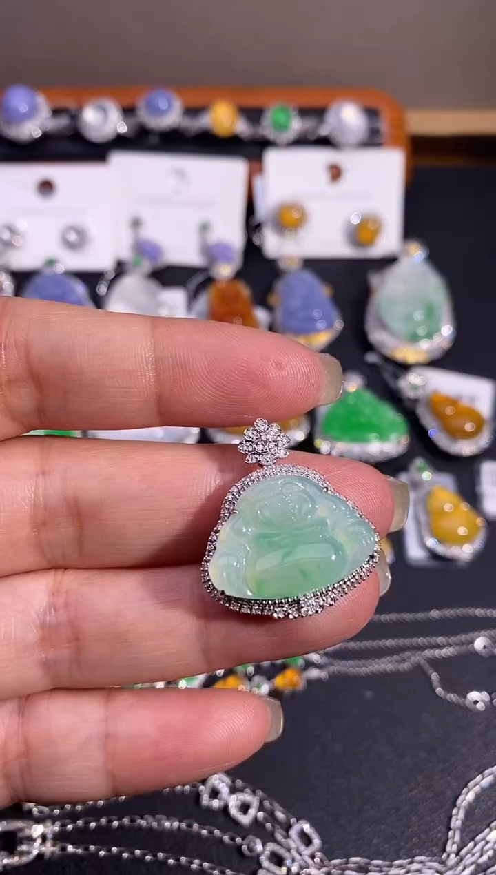 【闪购商品】翡翠吊坠(不含链)18K金镶嵌吊坠