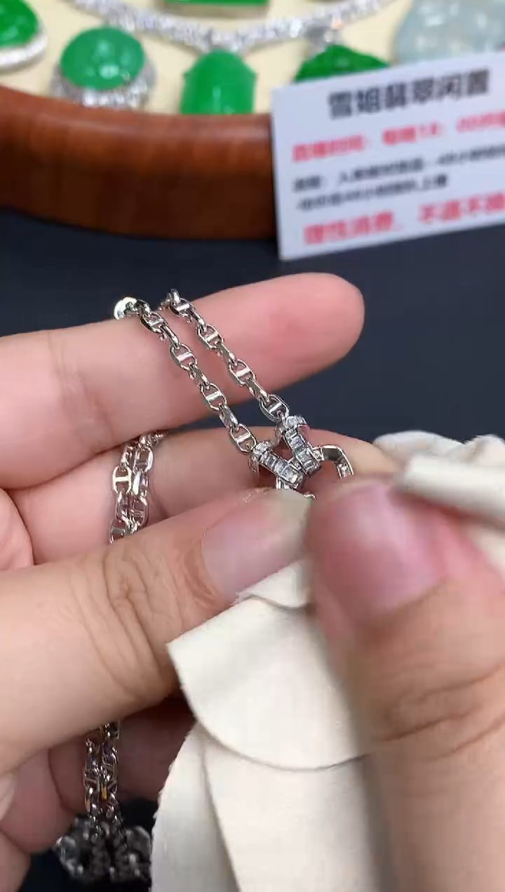 吊坠(不含链)18K金镶嵌翡翠V****呀1111-中国好珍宝