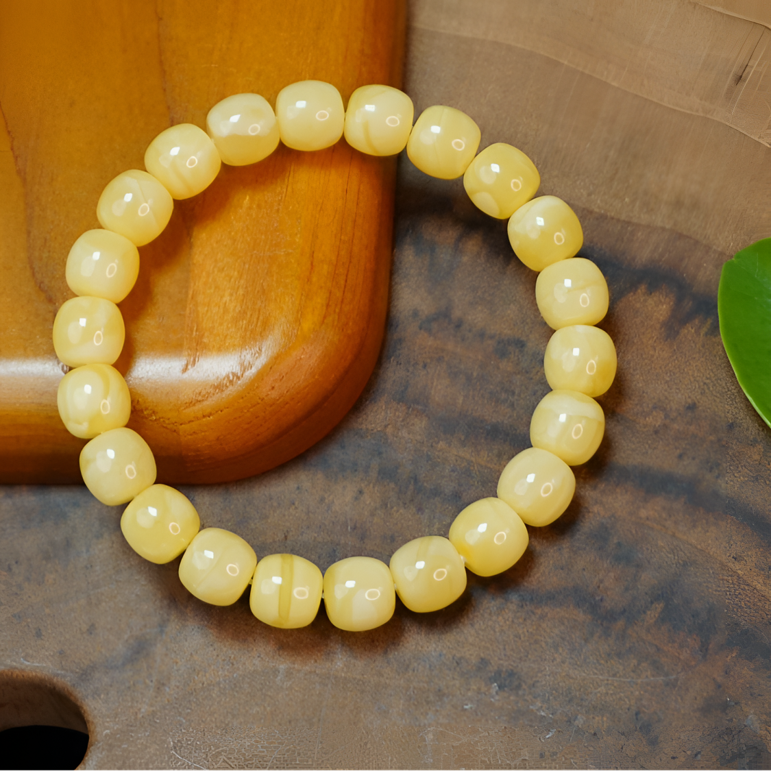 【赢玺珠宝】9mm+蜜蜡 云端 · 妖 · 妖白花 vvs 老型手串天然保真