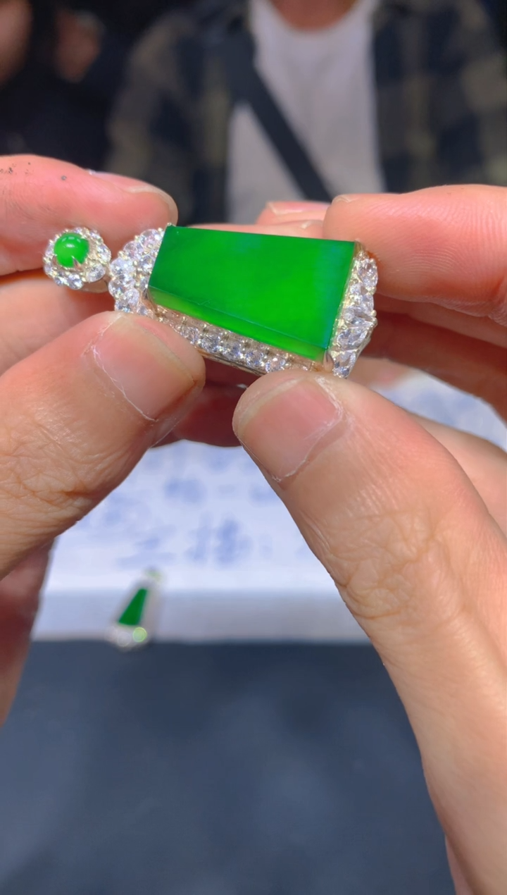 【闪购商品】定制翡翠未镶嵌45定制翡翠.多样性发货-发其一