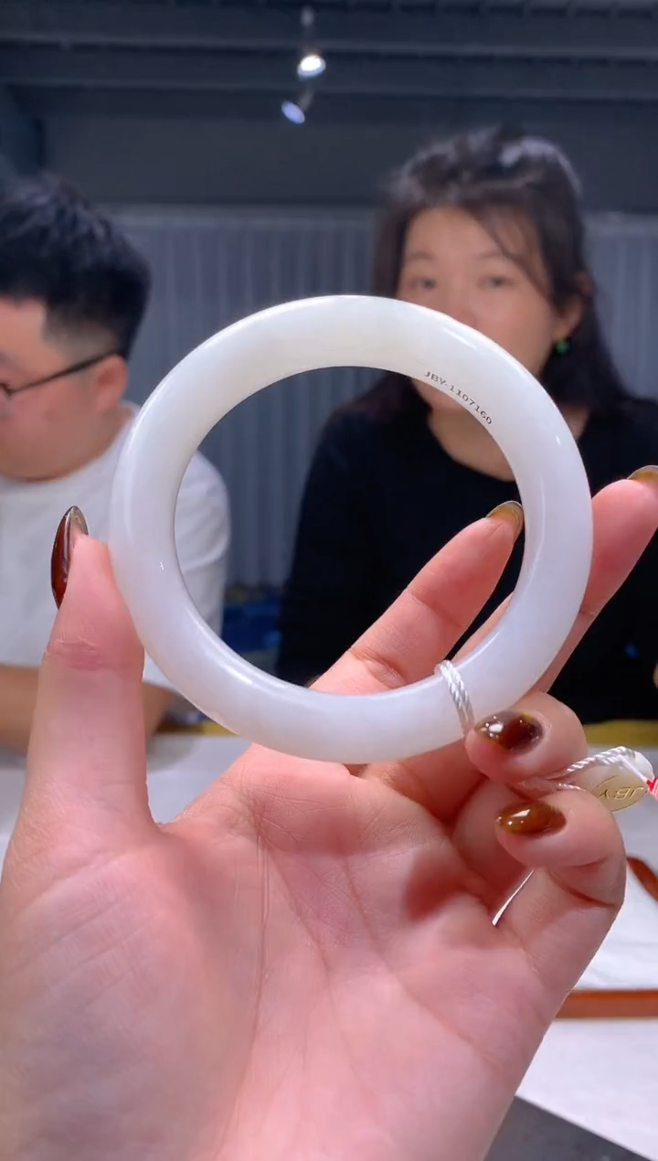 定制和田玉天然和田玉（拍一发一)