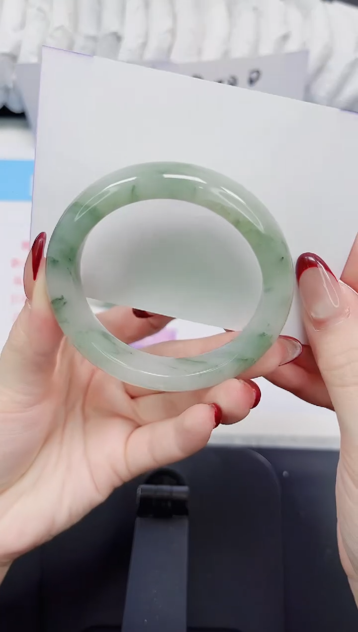 【闪购商品】石英质玉手镯未镶嵌15