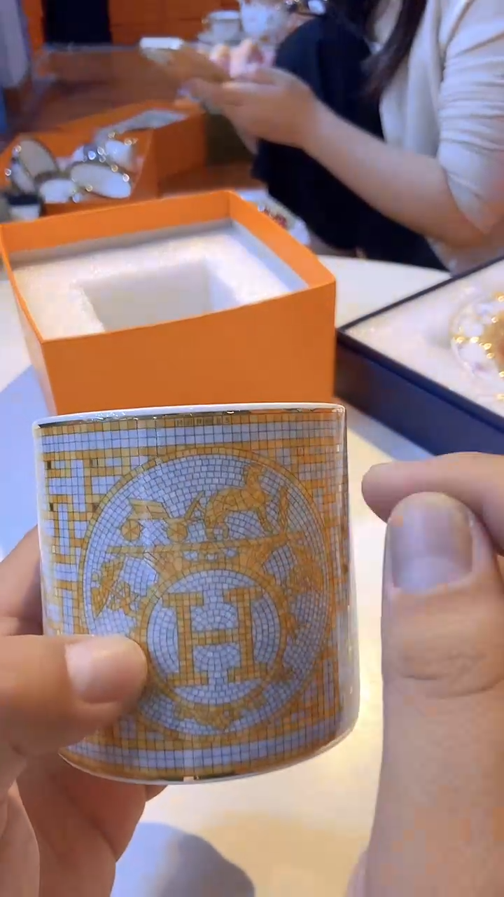 鸿辉家品牌瓷器，京东包邮！