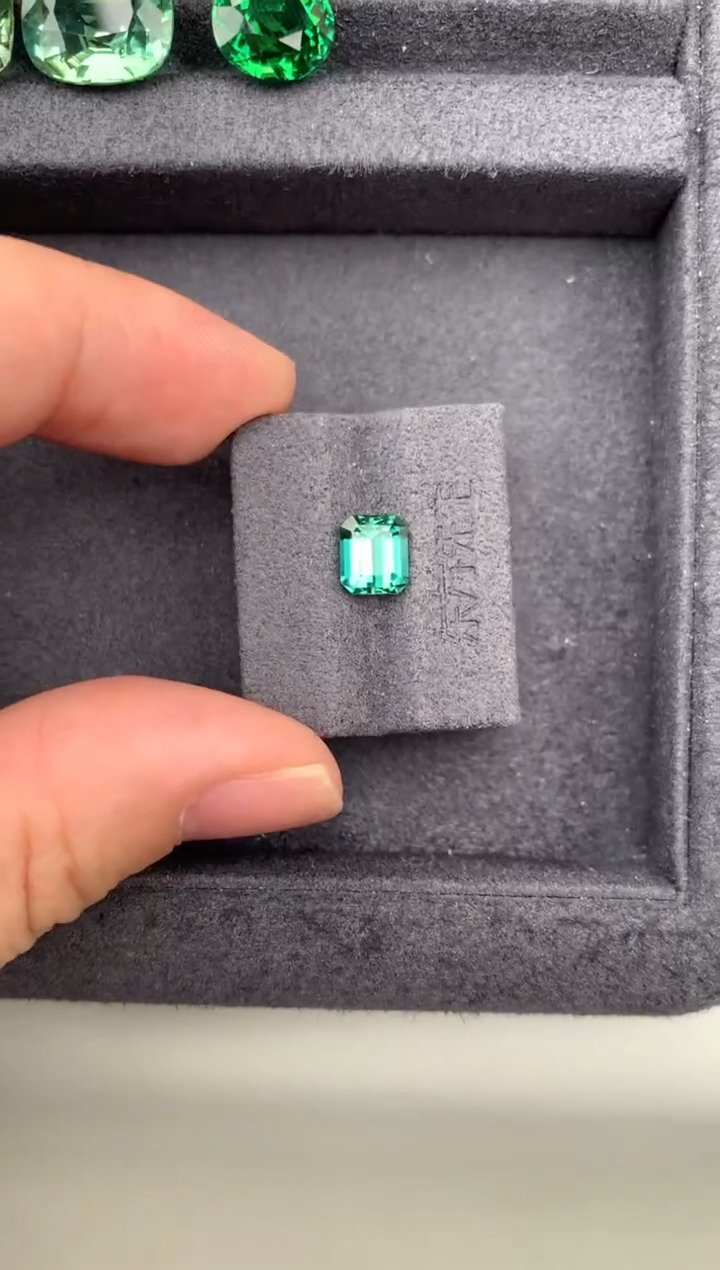 未镶嵌珠宝半成品碧玺小*1.6ct拉贡 定制  GE