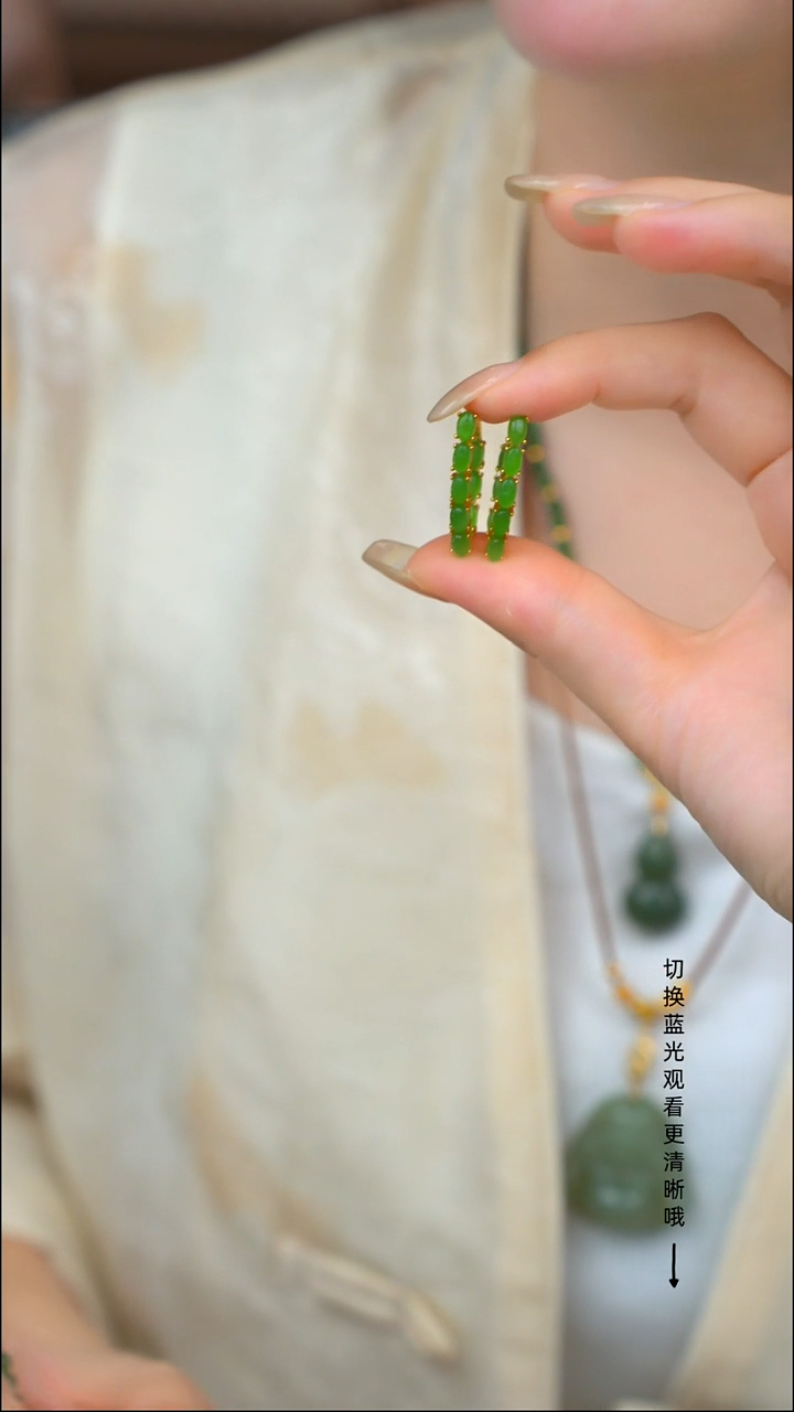 未镶嵌和田玉耳环天然和田玉耳环