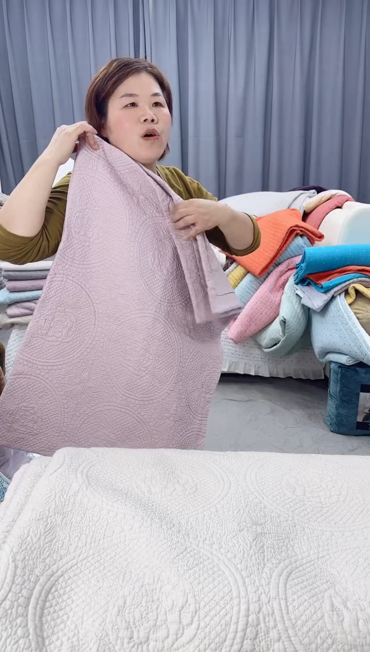 棉香芋花好月圆2.3*2.4纯棉床盖