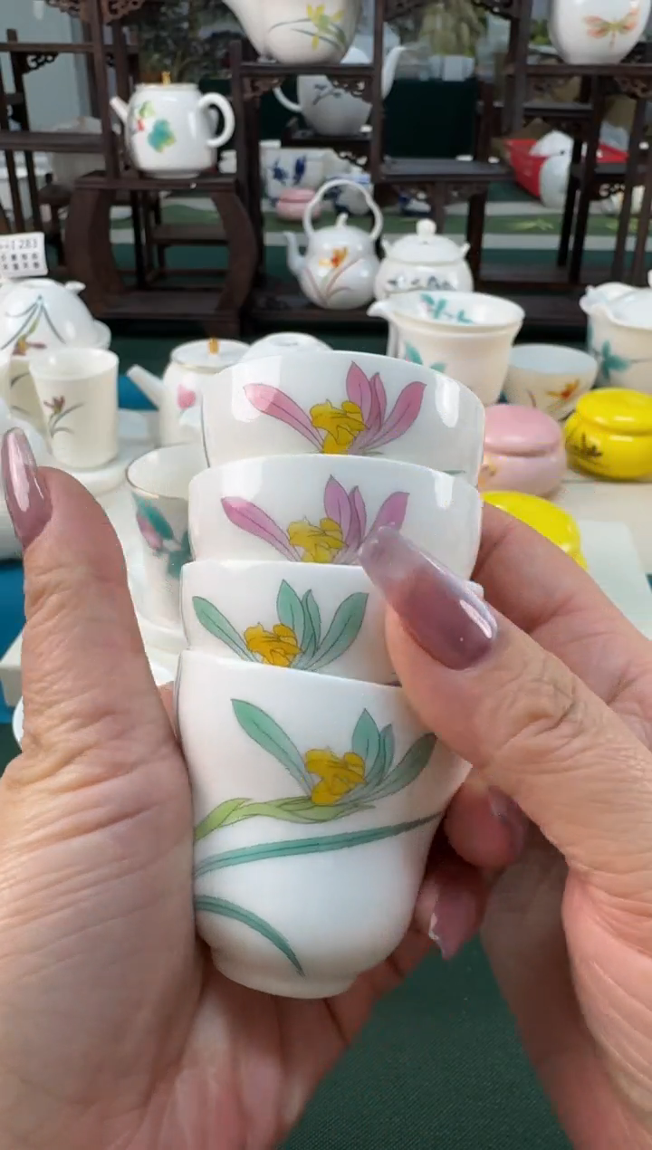 【闪购商品】瓷器 ······.......