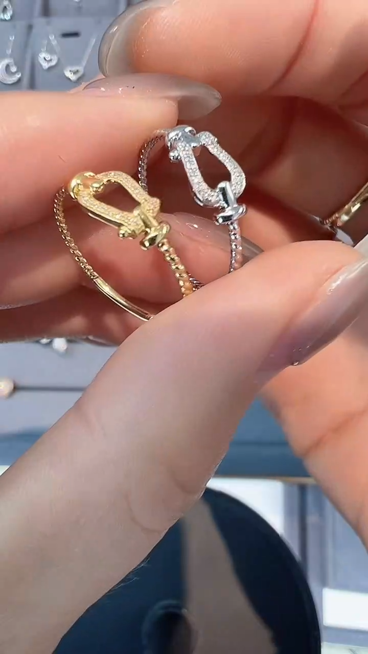 【闪购商品】钻石戒指/指环18K金镶嵌多样性发一