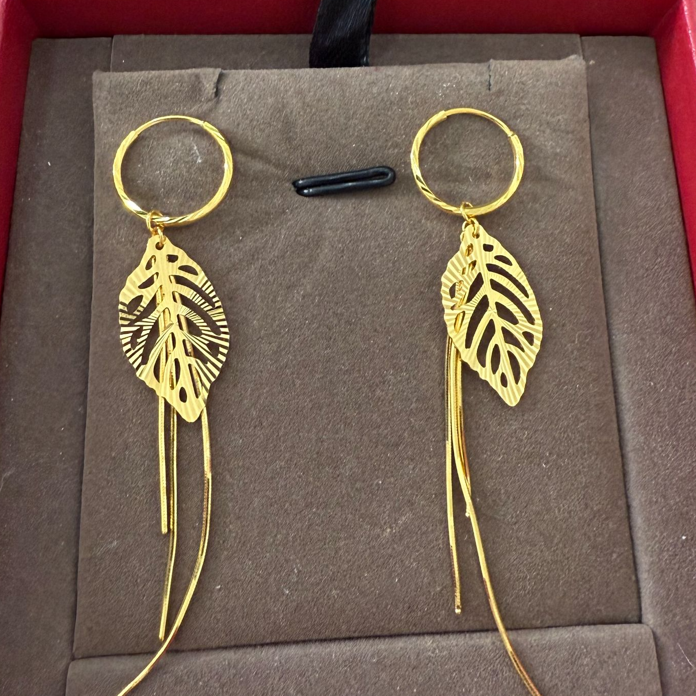 Chow Tai Seng/周大生镂空叶子带蛇骨流苏足金耳钩 3.92g 170号