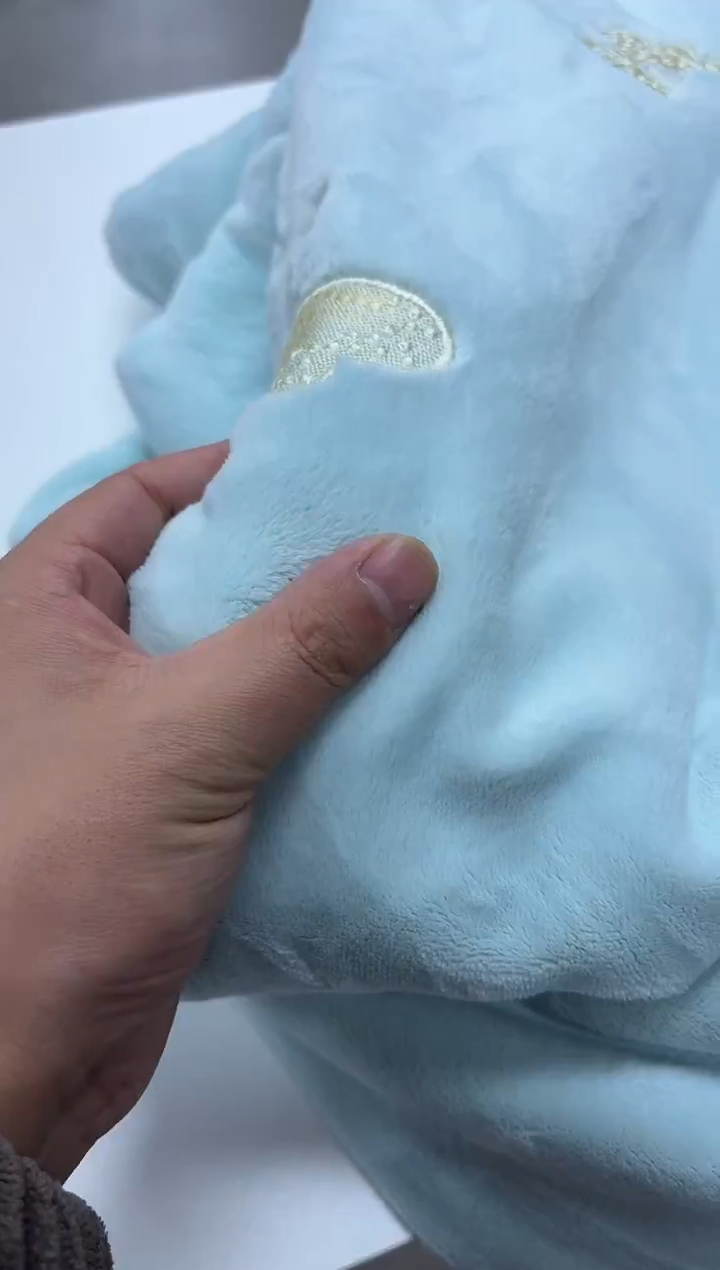 氨纶2米刺绣单被套随机