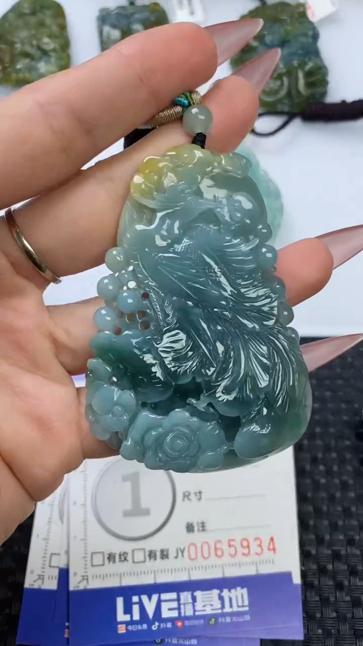 【闪购商品】翡翠颈饰未镶嵌111111111111111