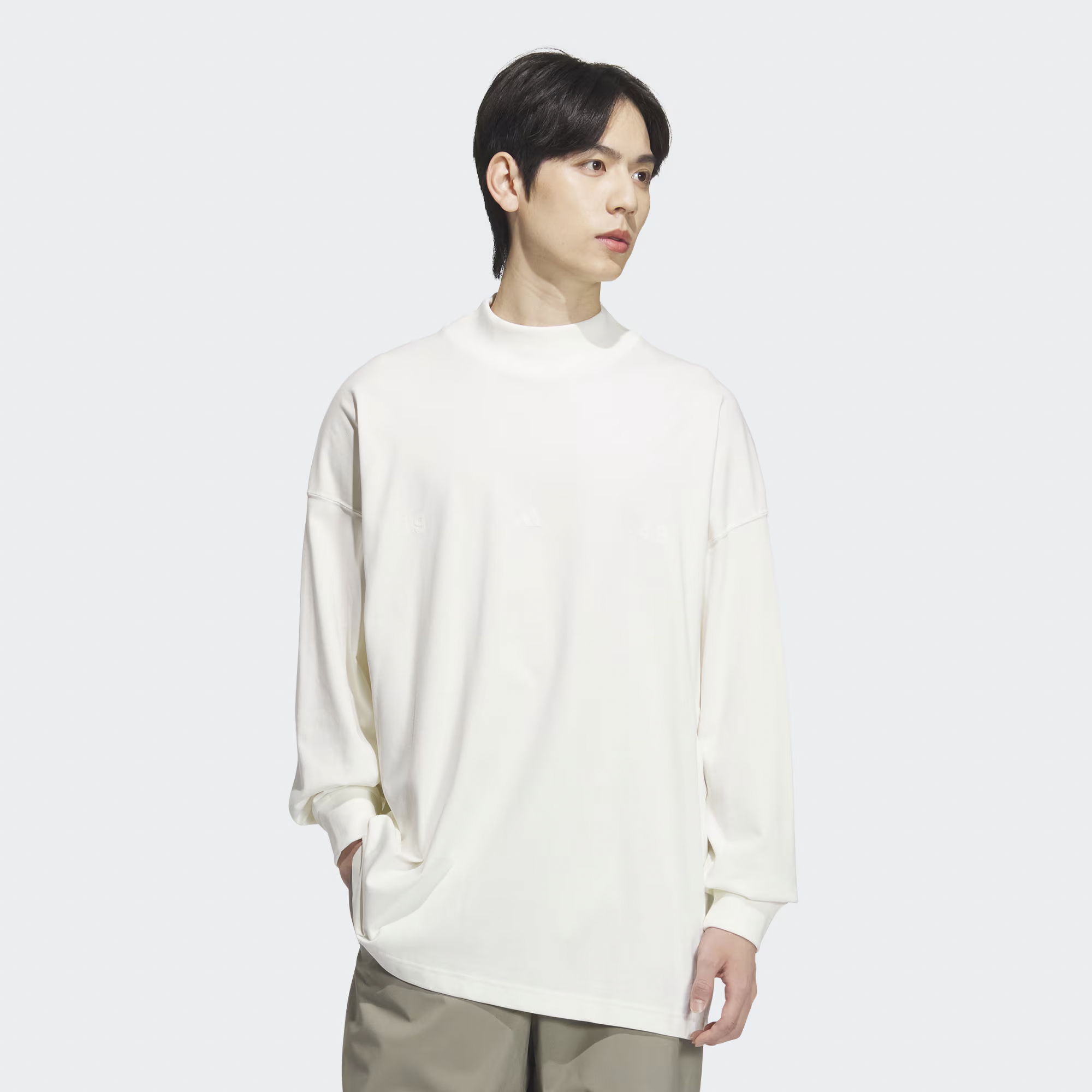 Adidas阿迪达斯男子半高领打底衫运动休闲宽松白色长袖T恤JL6066