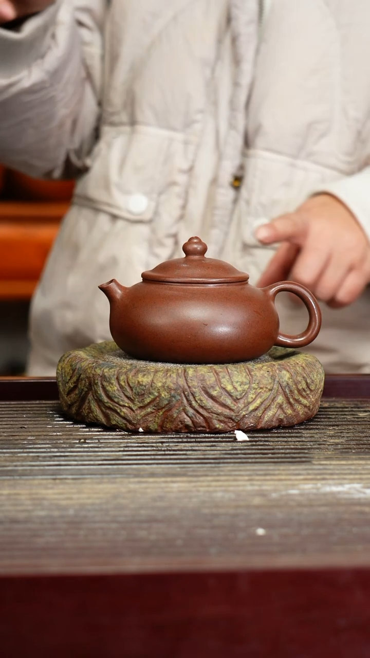 宜兴原矿紫砂壶茶壶宜兴原矿紫砂壶茶壶200C