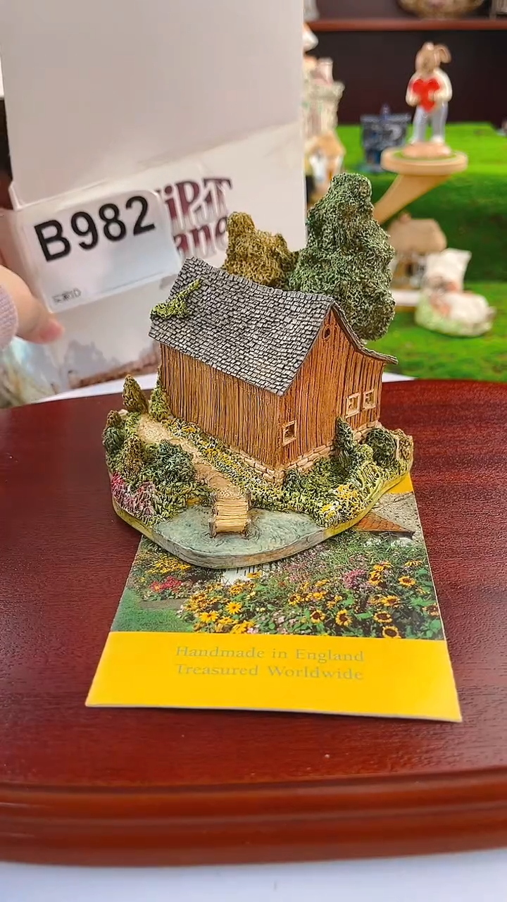 【闪购商品】紫砂茶宠lilliput中古小房子982