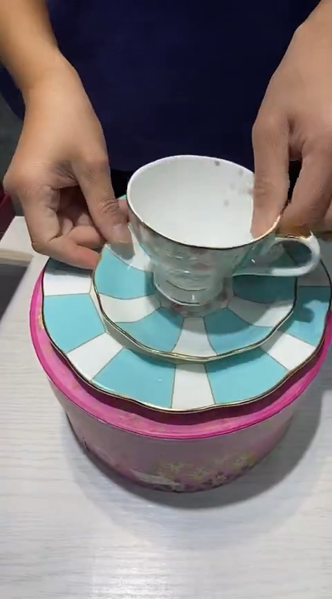 瓷片生活的本意是开心啊@@1