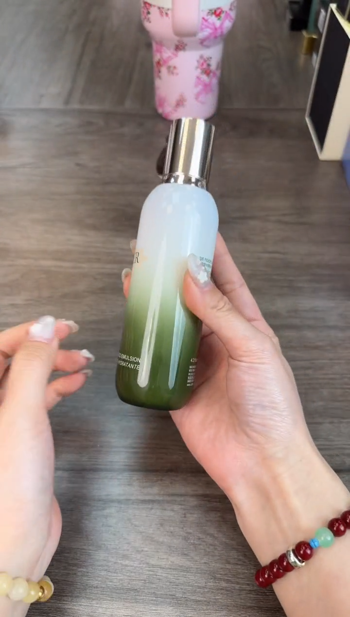 瓷片新号开播漏不停@@CQ464