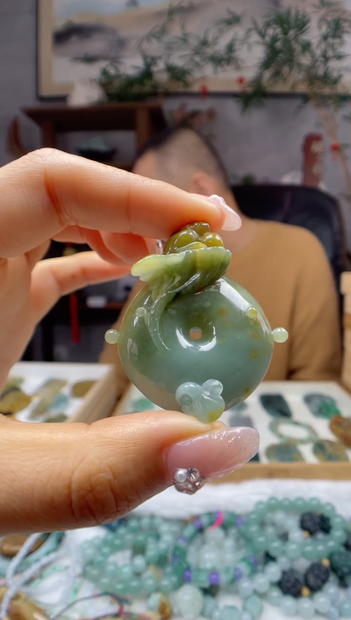 【闪购商品】定制翡翠未镶嵌扣子