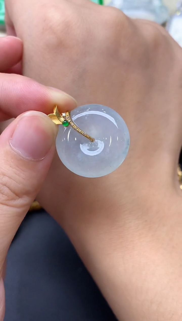 翡翠18K金镶嵌颈饰80-中国好珍宝