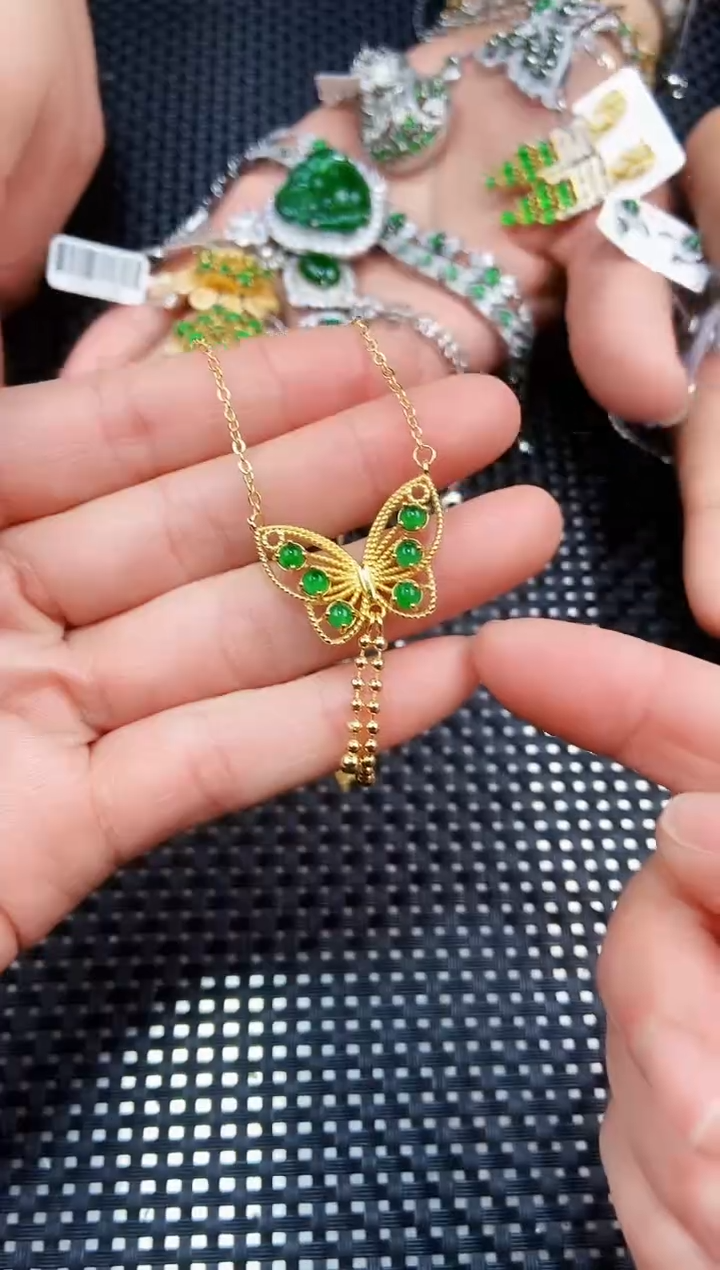 【闪购商品】翡翠颈饰未镶嵌1111111111
