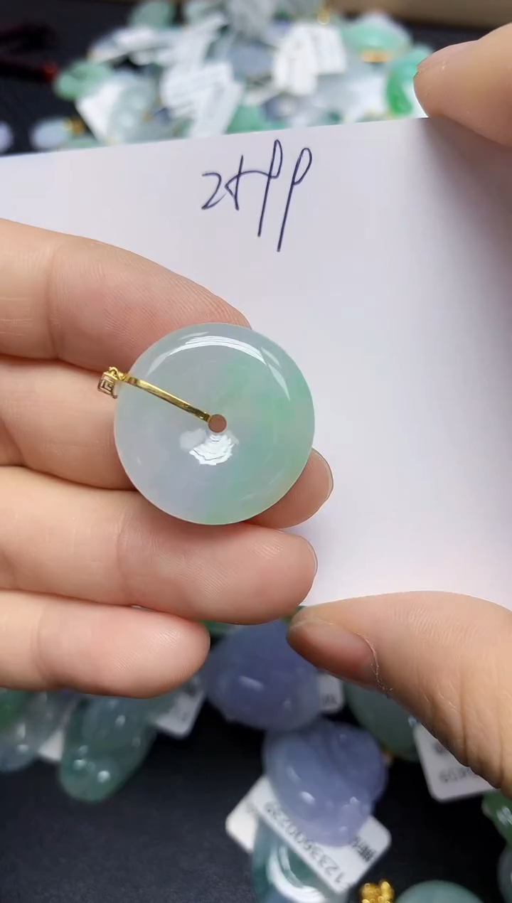 翡翠18K金镶嵌颈饰天然缅甸翡翠A货