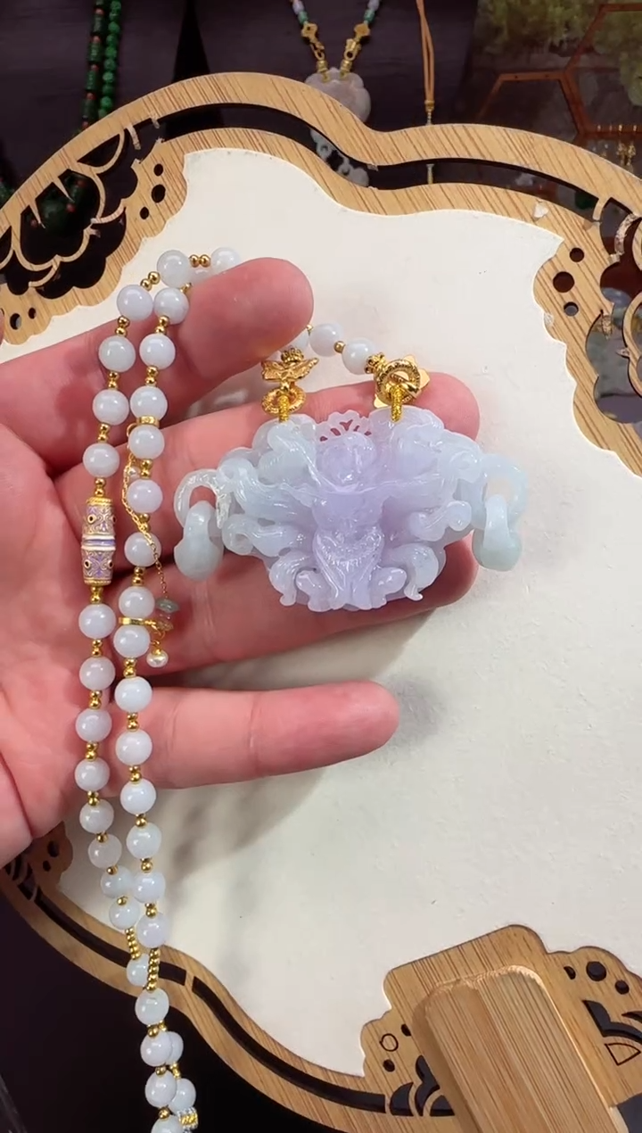 【闪购商品】翡翠颈饰未镶嵌牌子1