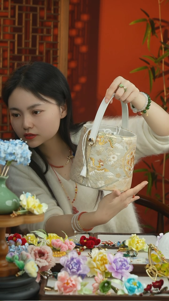 刺绣闪购纯手工非遗国风饰品