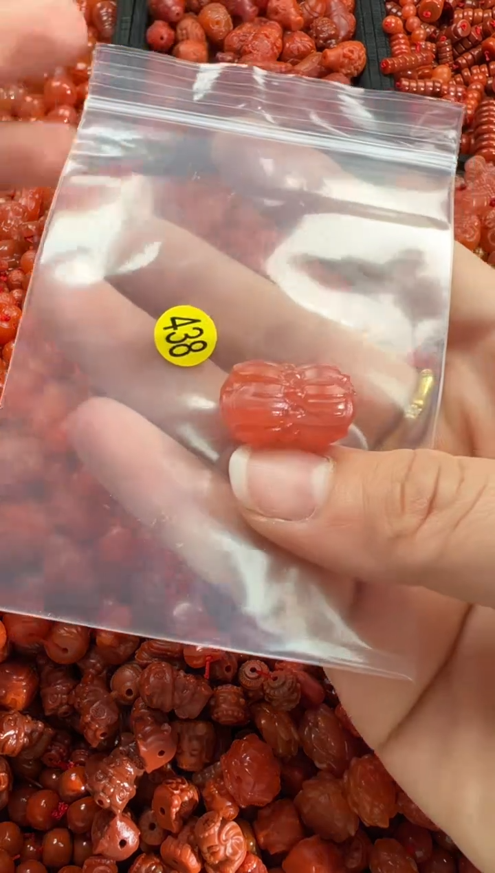 【闪购商品】南红玛瑙颈饰未镶嵌1
