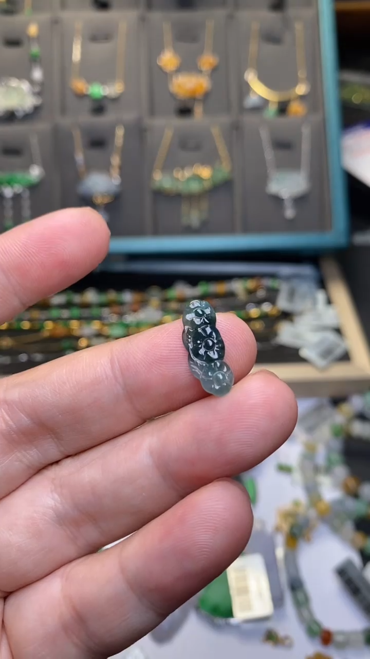 颈饰未镶嵌翡翠净货40092