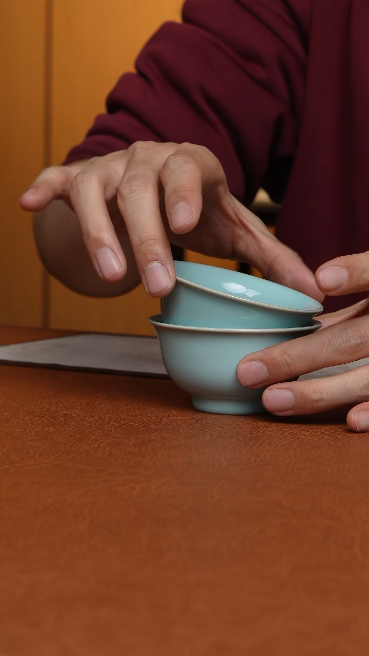 【闪购商品】杯原产地原矿釉天青压手杯