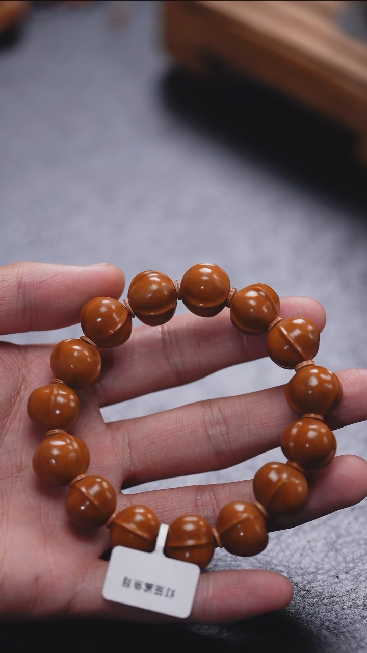 【闪购商品】橄榄核吊坠更厉害