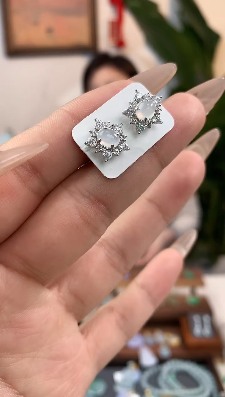 【闪购商品】翡翠耳钉银S925镶嵌蛋面