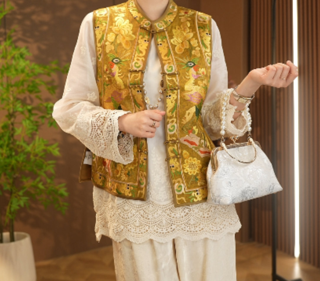 【鹤鸣】春季新款重磅百搭马甲2025C1006—美美玫瑰仓