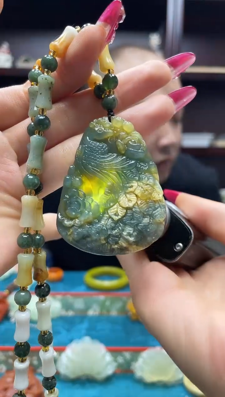 未镶嵌岫玉吊坠·