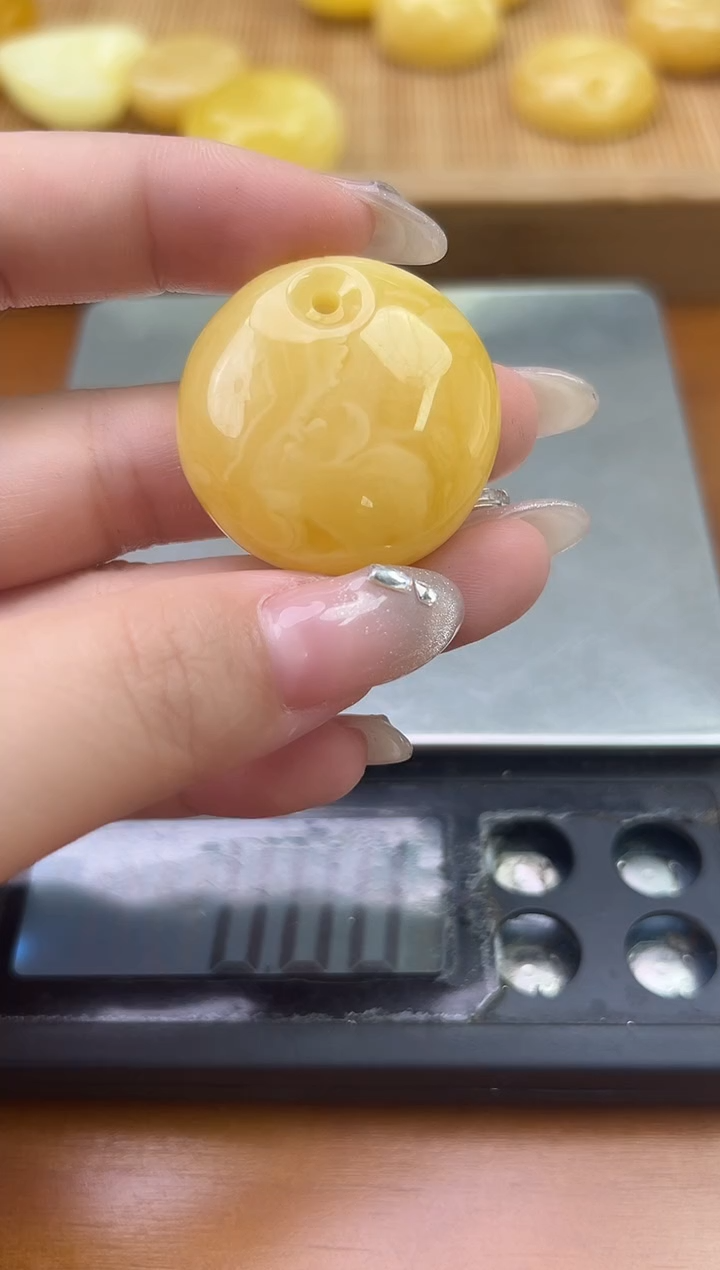 未镶嵌琥珀裸石琥珀蜜蜡吊坠