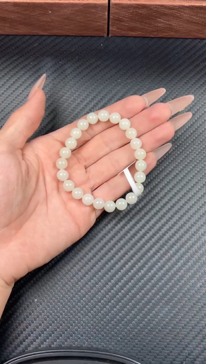 未镶嵌手串和田玉且末米达微色差卡8M