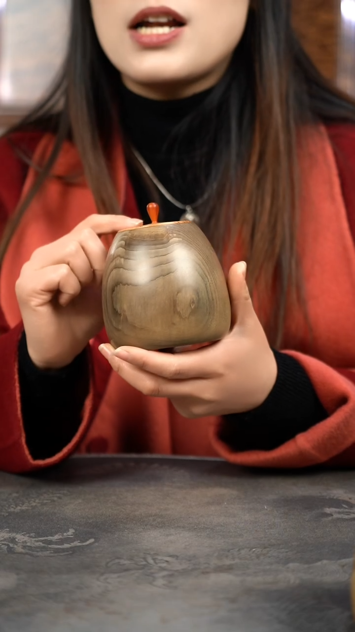 【闪购商品】金丝楠木雕精工原木精工茶仓醒茶罐354