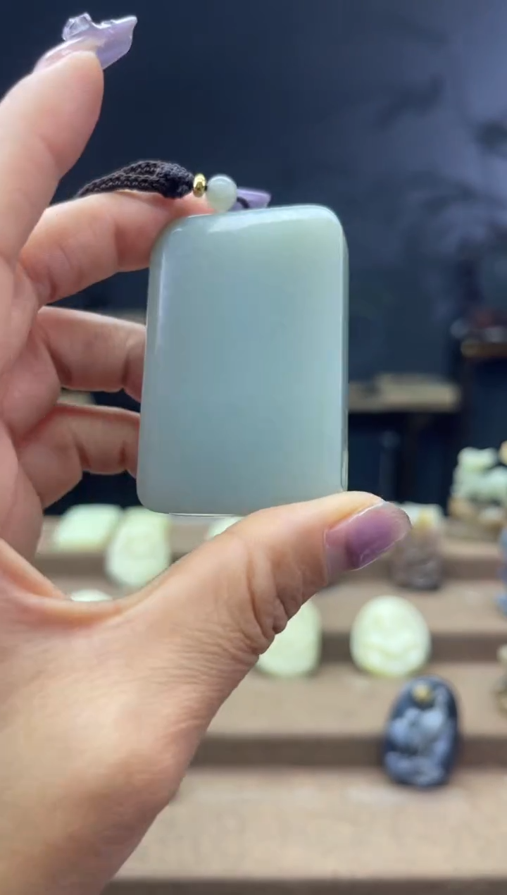 颈饰未镶嵌和田玉1