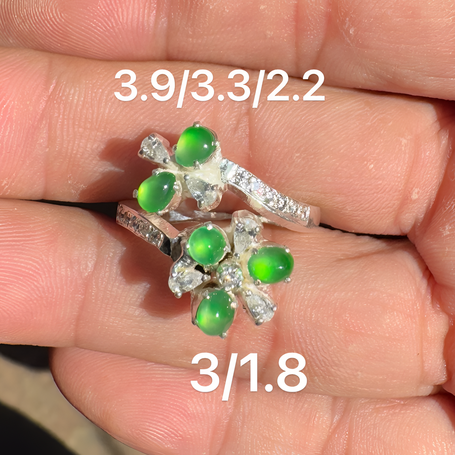 0122(小哪吒在源头)冰玻种炸光荧光绿戒面共5颗干净杠味荧光足M50