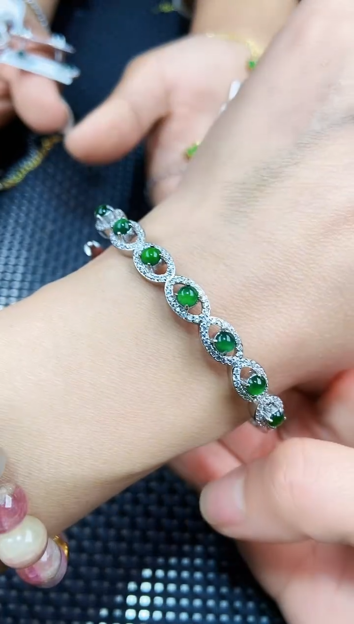 【闪购商品】翡翠手镯未镶嵌11111111