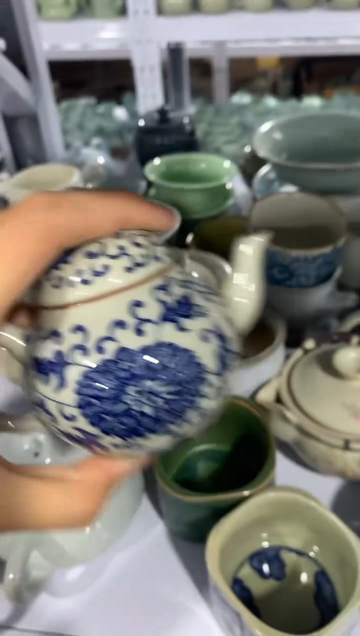 茶具茶壶、盖碗、主人杯、客杯（轻轻微瑕介意勿拍）