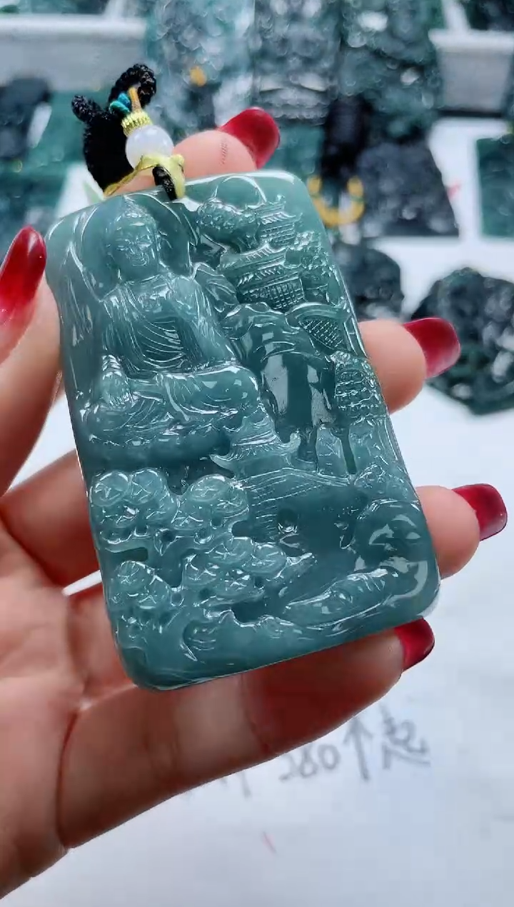 【闪购商品】翡翠颈饰未镶嵌