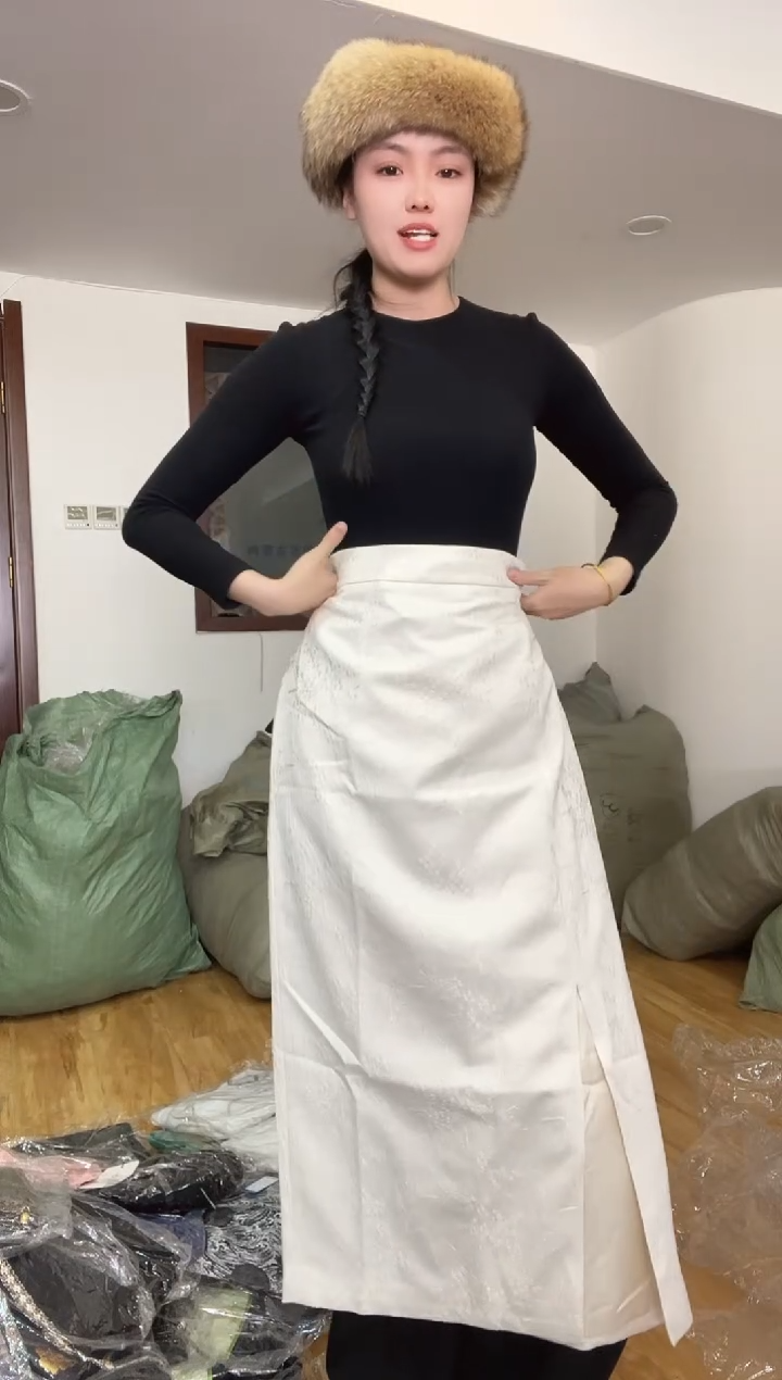 2XL码    125-135斤  半裙