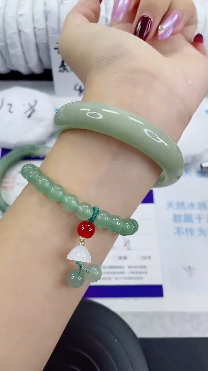 未镶嵌手镯石英质玉119-56/57