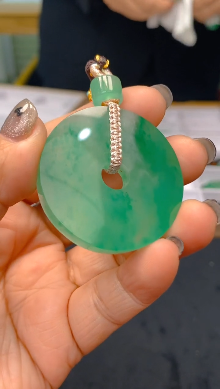 【闪购商品】石英质玉颈饰未镶嵌冰美人非洲翠0050