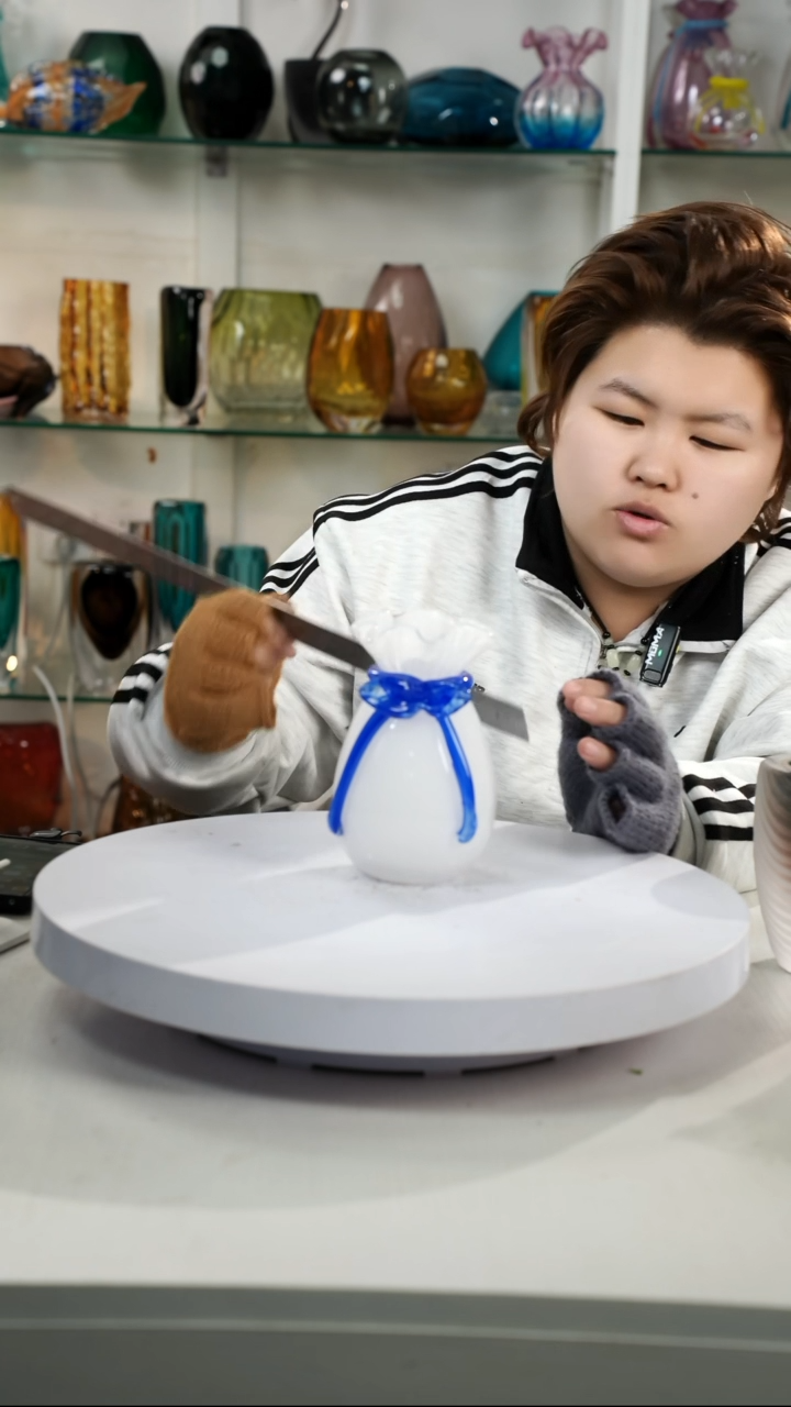 【闪购商品】琉璃【弘扬】高14轻奢琉璃花器正常手工痕迹