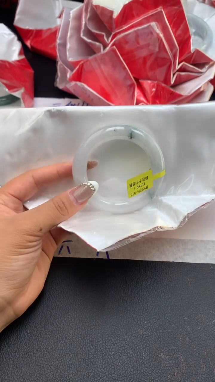 【闪购商品】翡翠手镯未镶嵌天然缅甸A货翡翠手镯