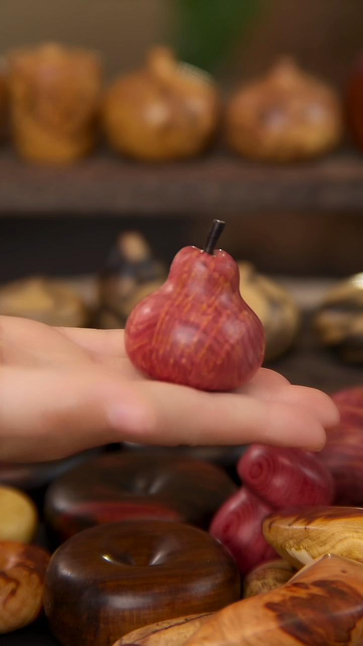 【闪购商品】木血柏粉嘟嘟鸭梨手把