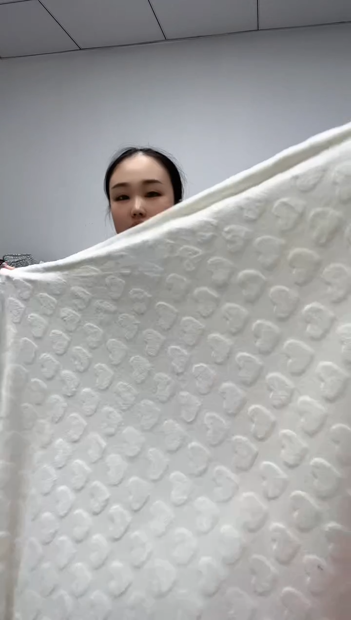 法兰绒3X1.8左右以主播介绍为准