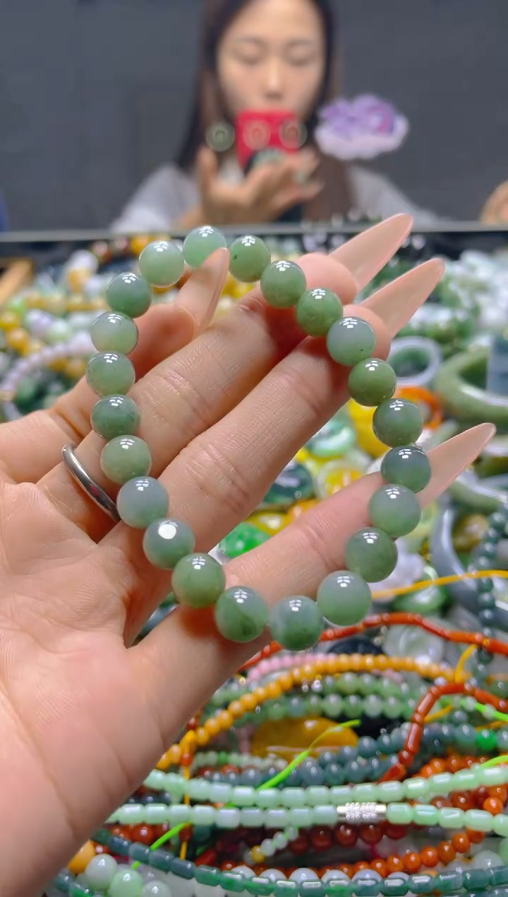 颈饰未镶嵌翡翠8MM